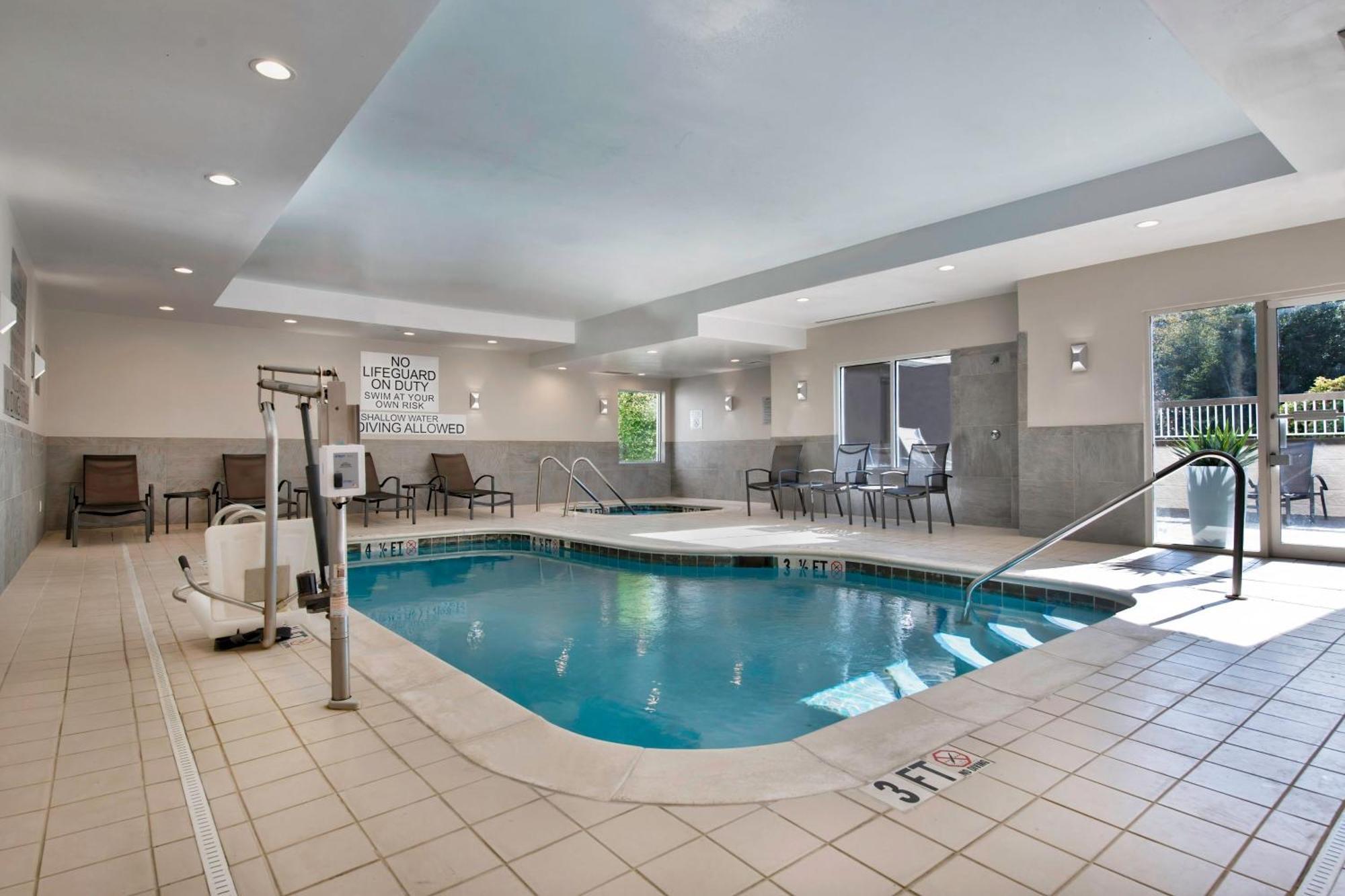Fairfield Inn & Suites By Marriott Greenwood Bagian luar foto
