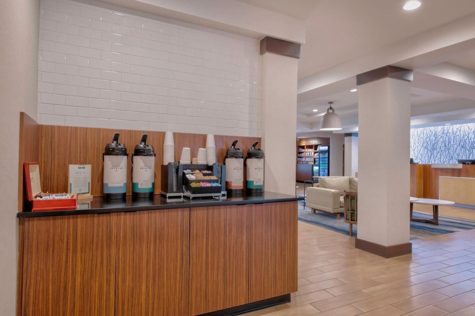 Fairfield Inn & Suites By Marriott Greenwood Bagian luar foto