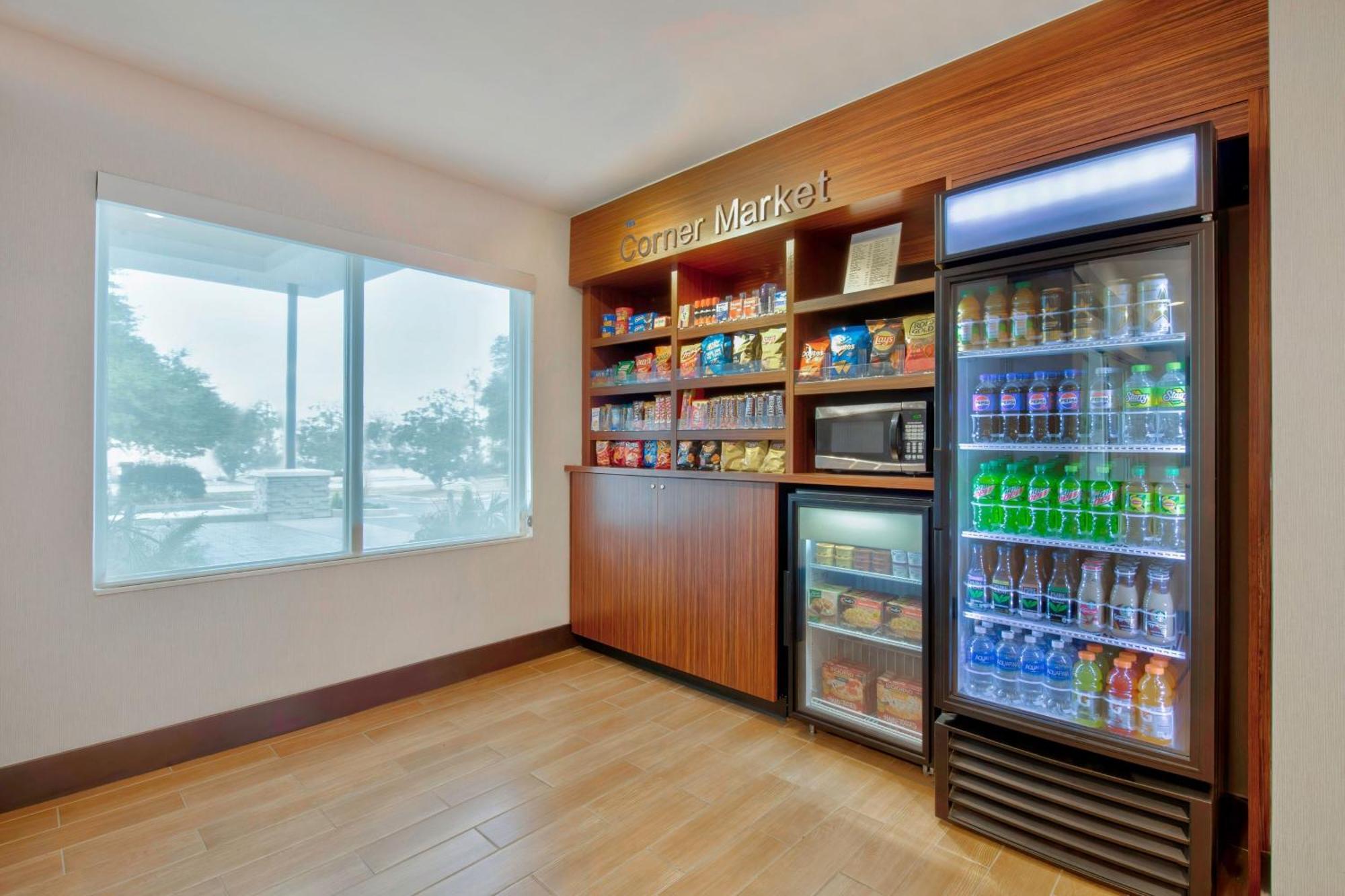 Fairfield Inn & Suites By Marriott Greenwood Bagian luar foto