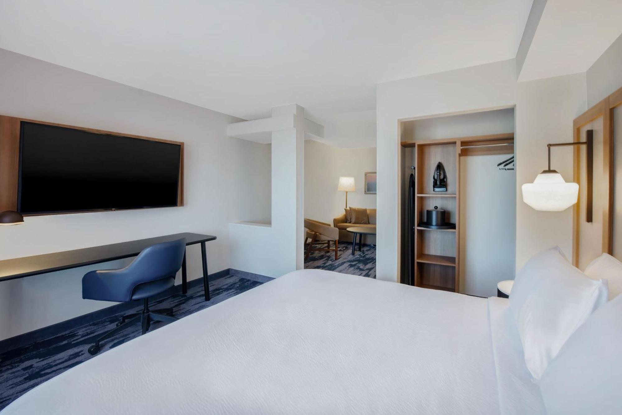 Fairfield Inn & Suites By Marriott Greenwood Bagian luar foto