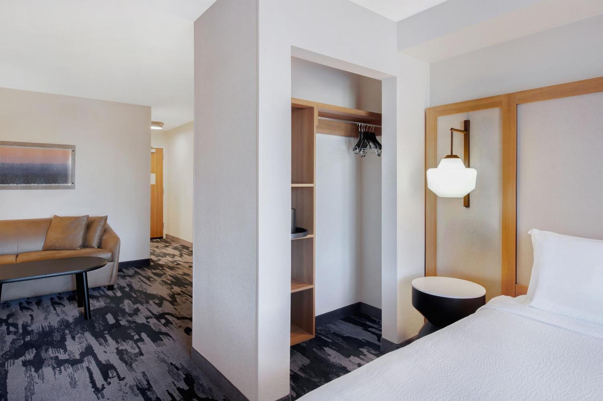 Fairfield Inn & Suites By Marriott Greenwood Bagian luar foto