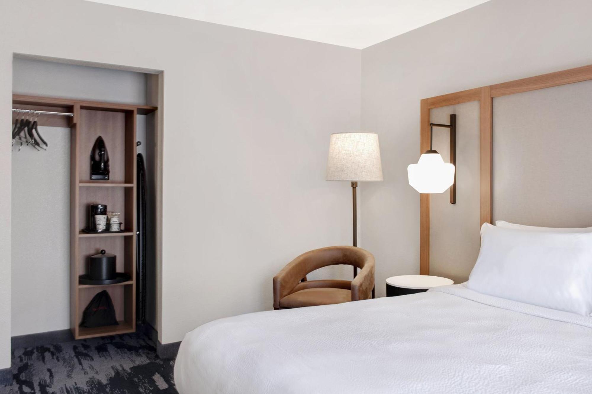 Fairfield Inn & Suites By Marriott Greenwood Bagian luar foto