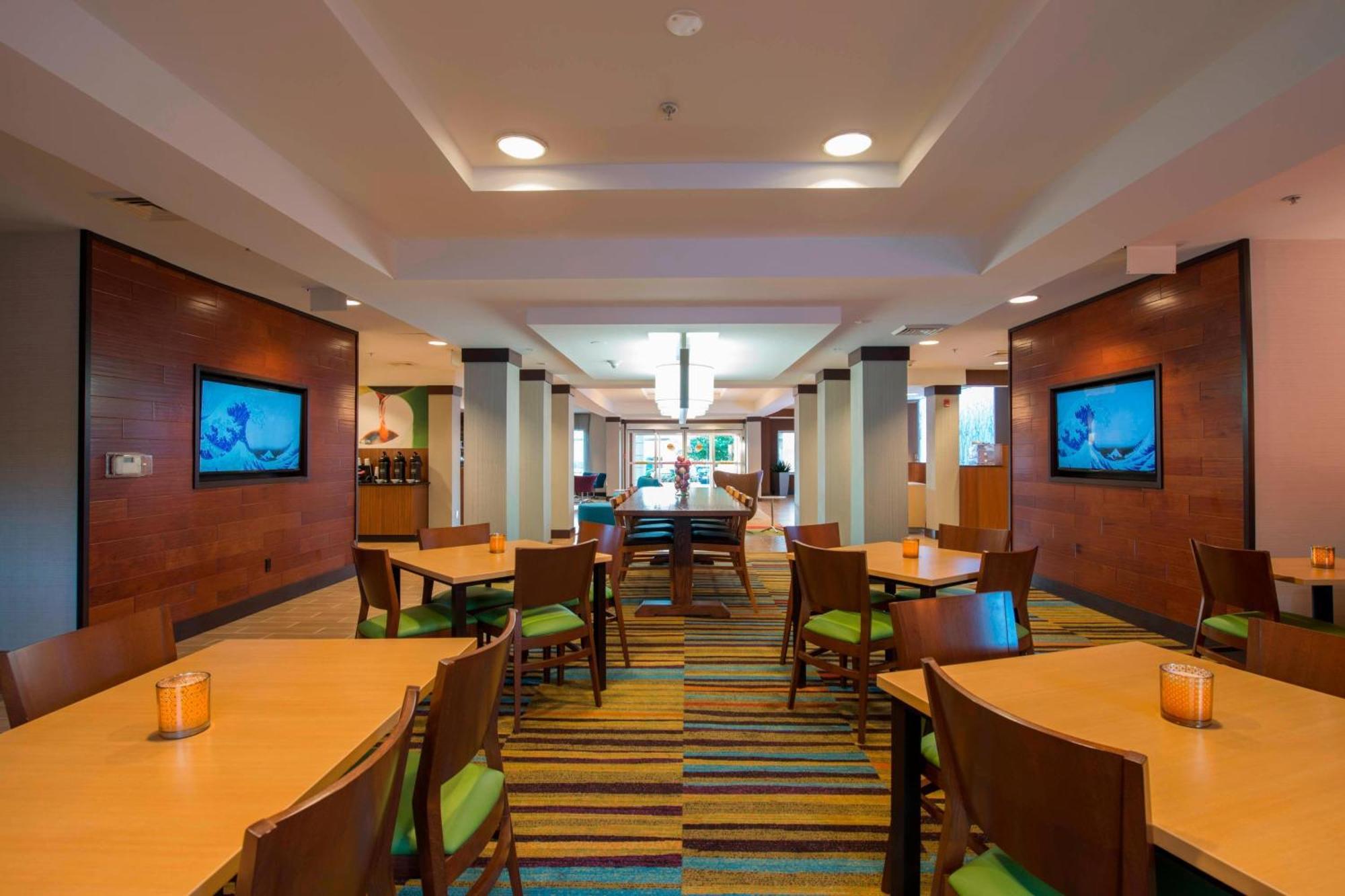 Fairfield Inn & Suites By Marriott Greenwood Bagian luar foto