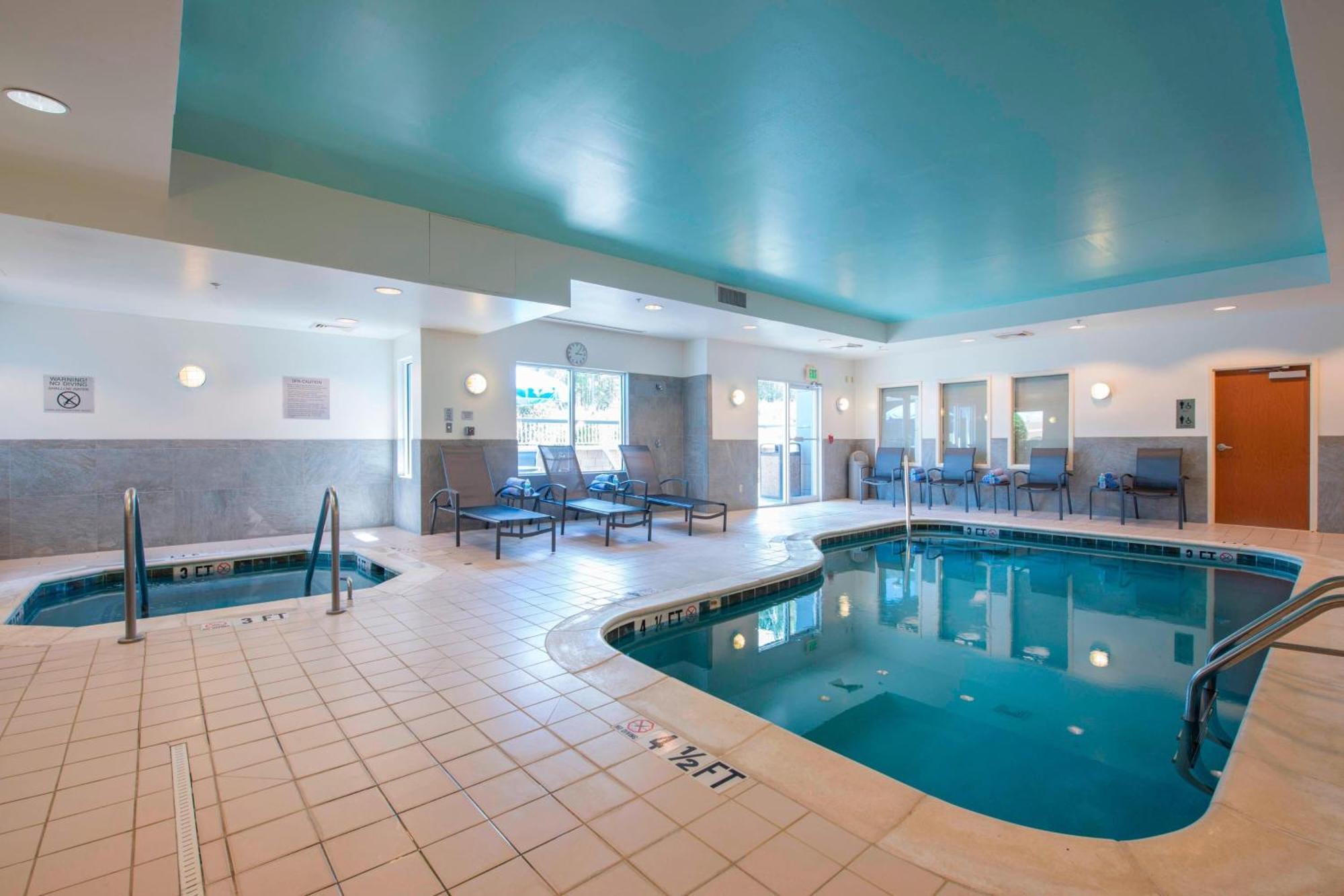 Fairfield Inn & Suites By Marriott Greenwood Bagian luar foto